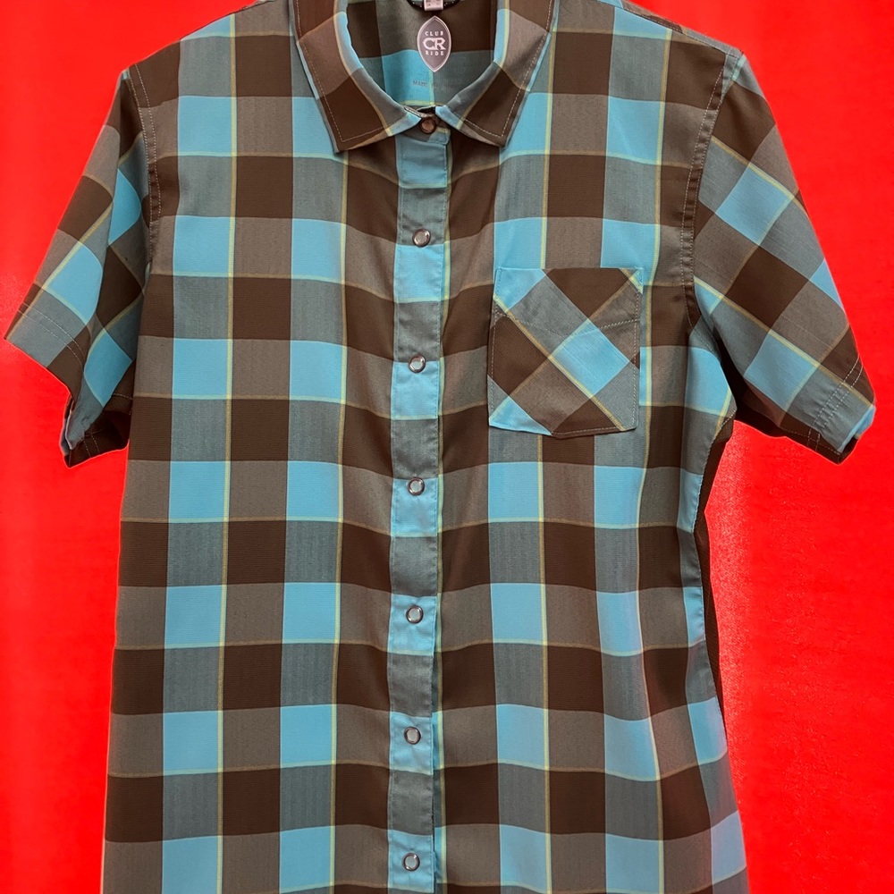 Cycling shirt size Large club Ride large women’s short sleeve shirt.